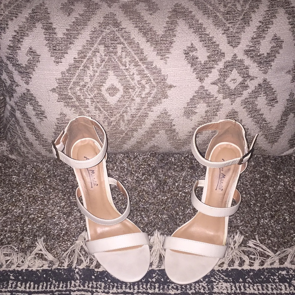Stylish & Simple Open Toe Heel
